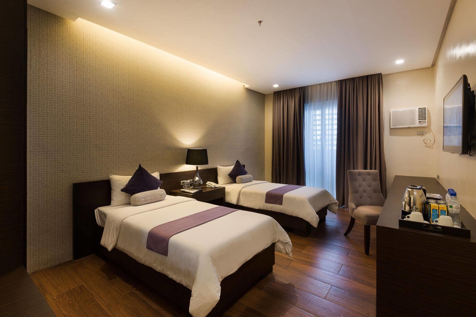 Lenox Hotel Dagupan City Exterior photo