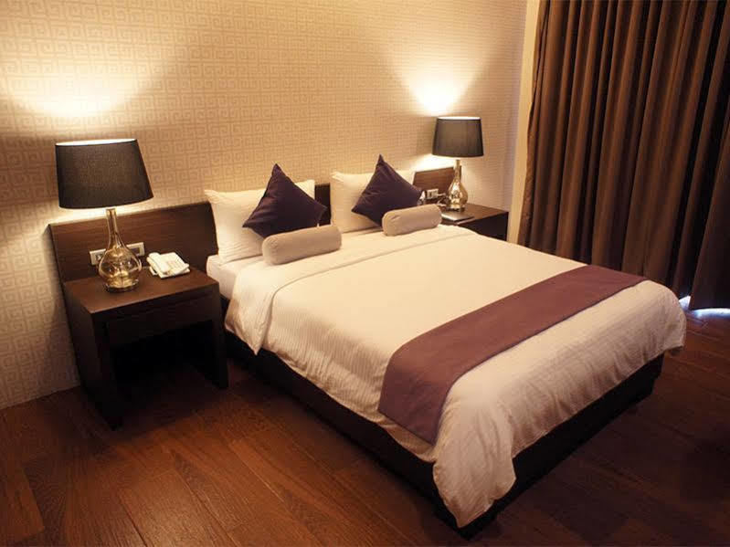 Lenox Hotel Dagupan City Exterior photo