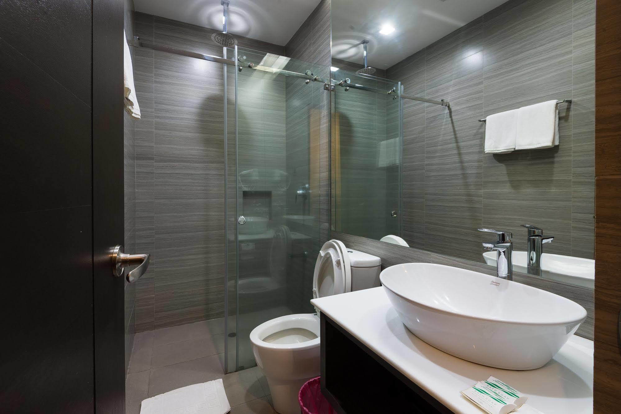 Lenox Hotel Dagupan City Exterior photo